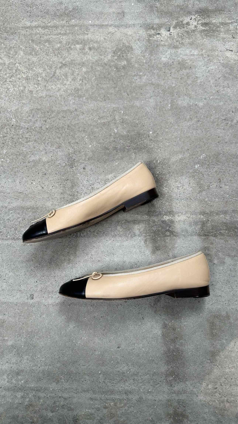 Chanel Cap Toe CC Ballerina Flats