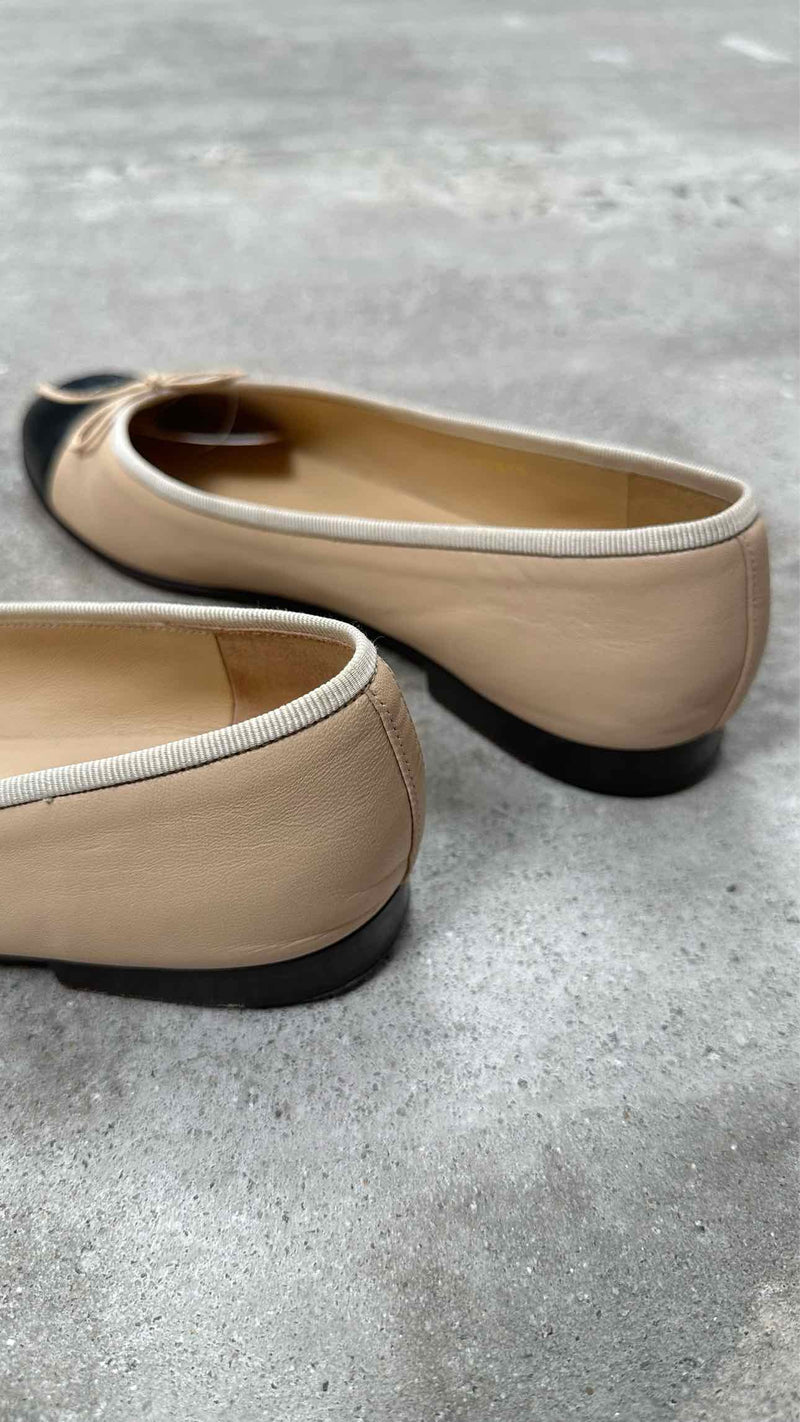 Chanel Cap Toe CC Ballerina Flats